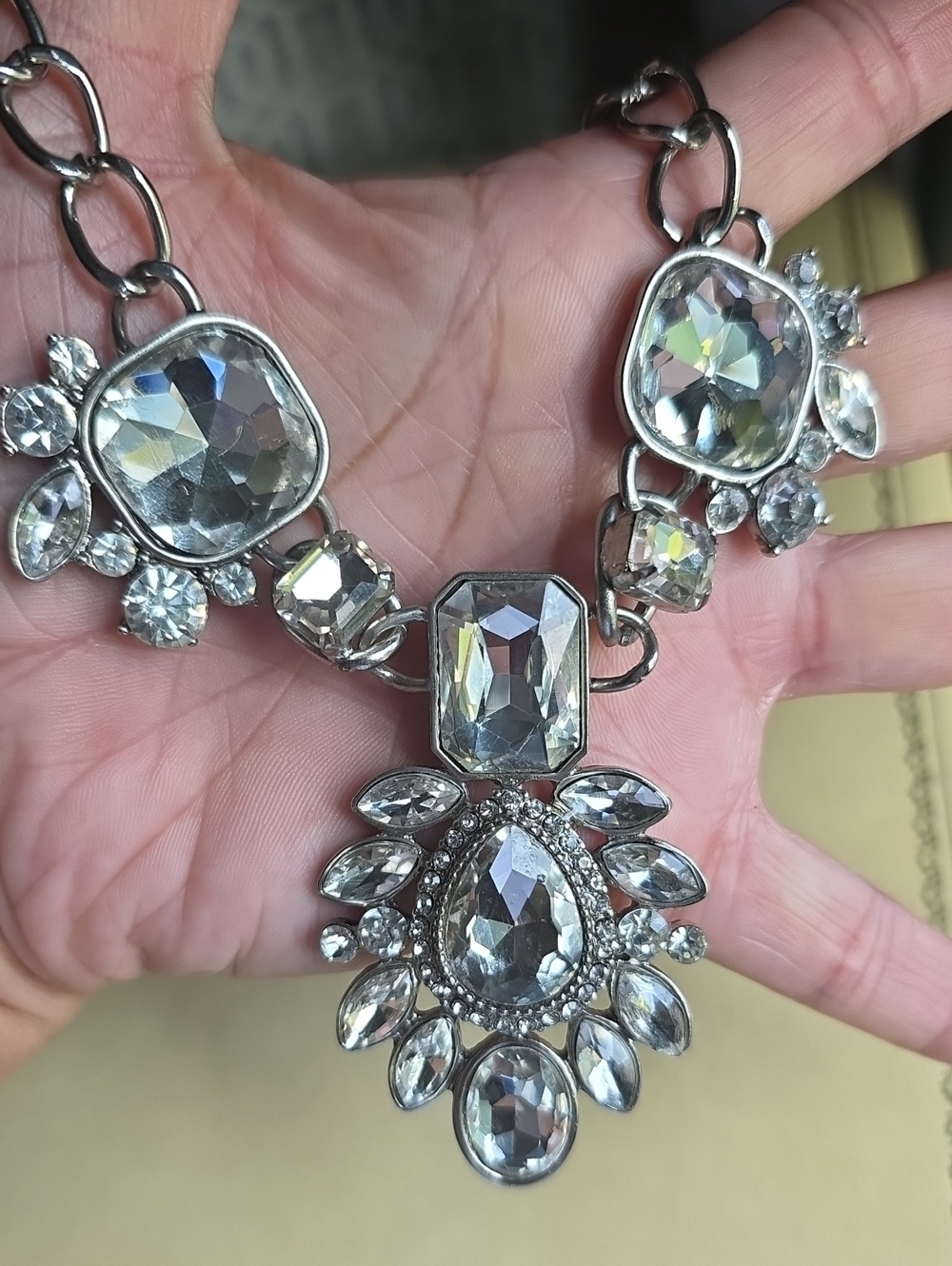 Statement Crystal Teardrop Pendant Necklace - Silver